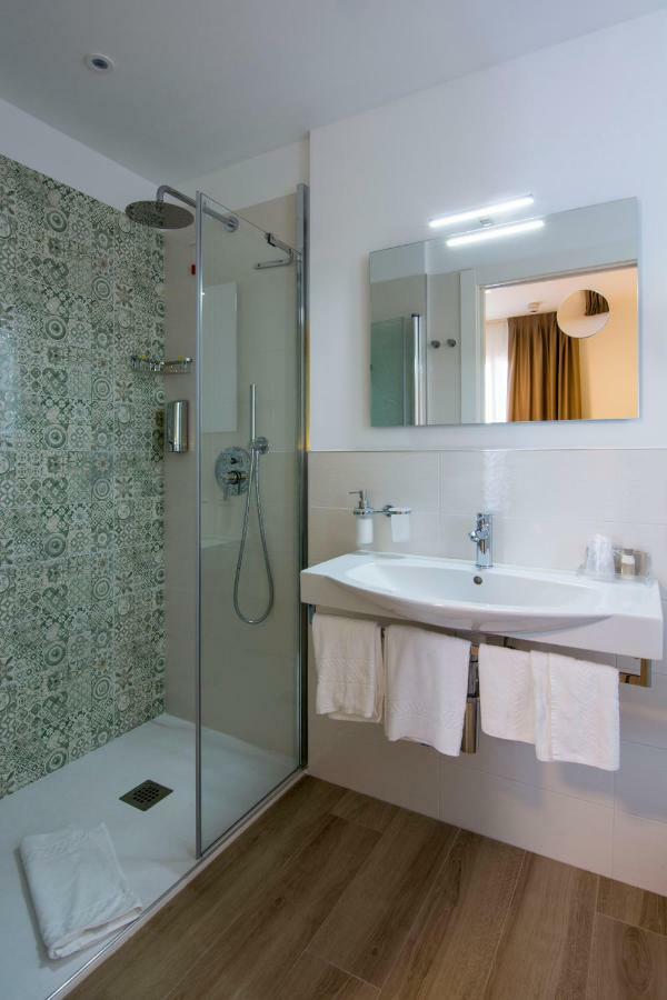 Almalux Wellness & 3 Stelle Superior 3*